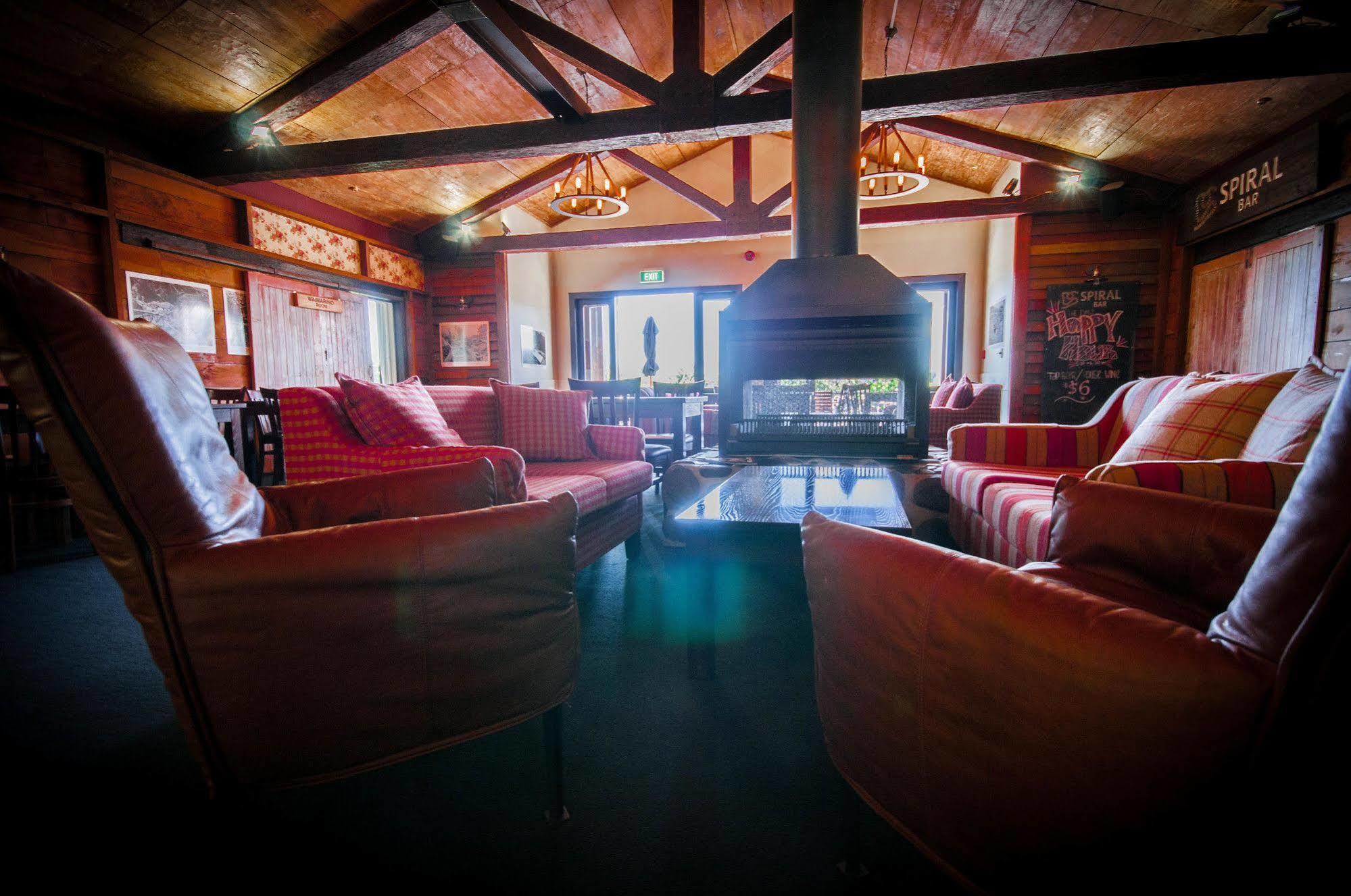 The Park Hotel Ruapehu National Park Bagian luar foto