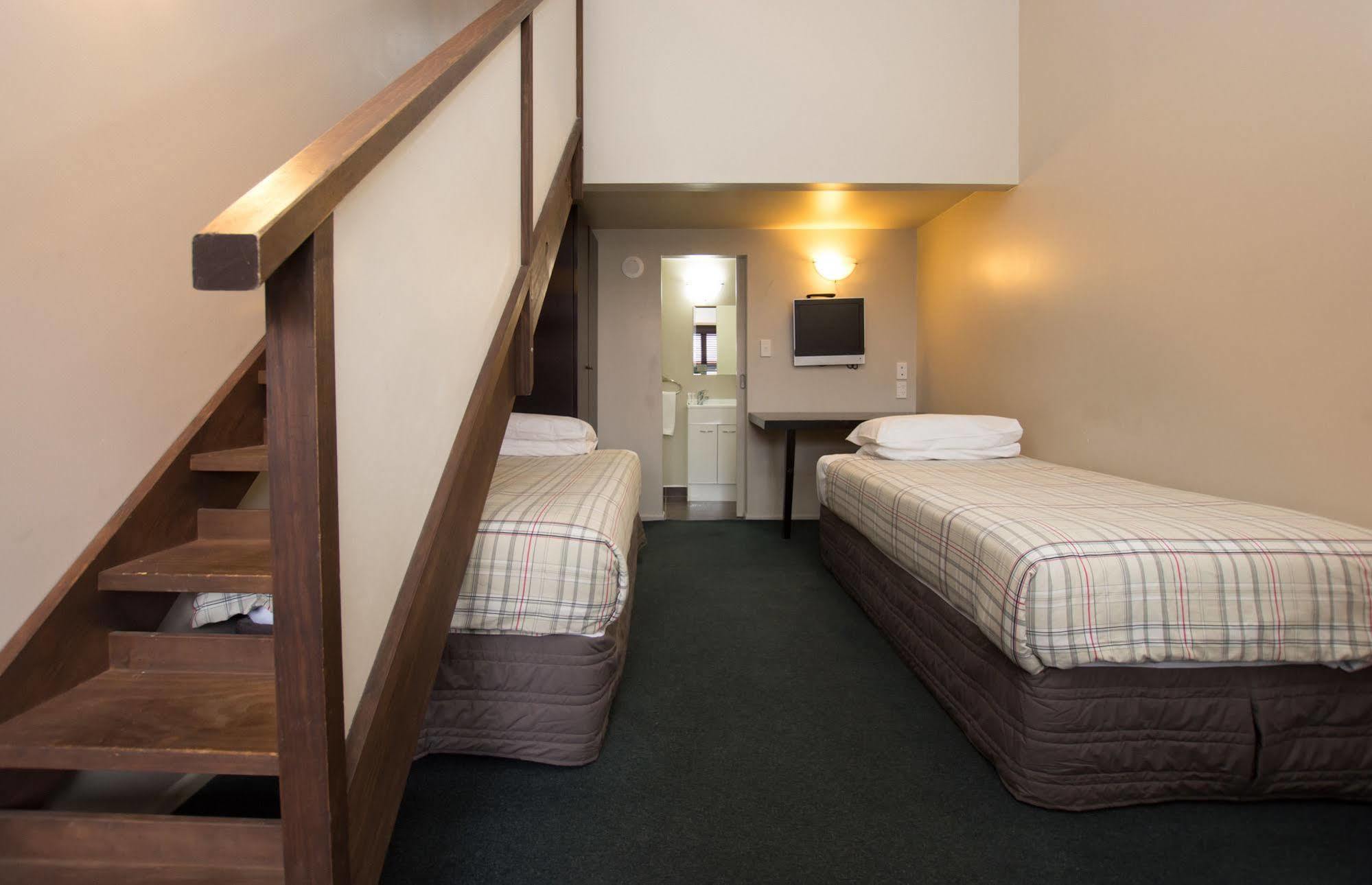 The Park Hotel Ruapehu National Park Bagian luar foto